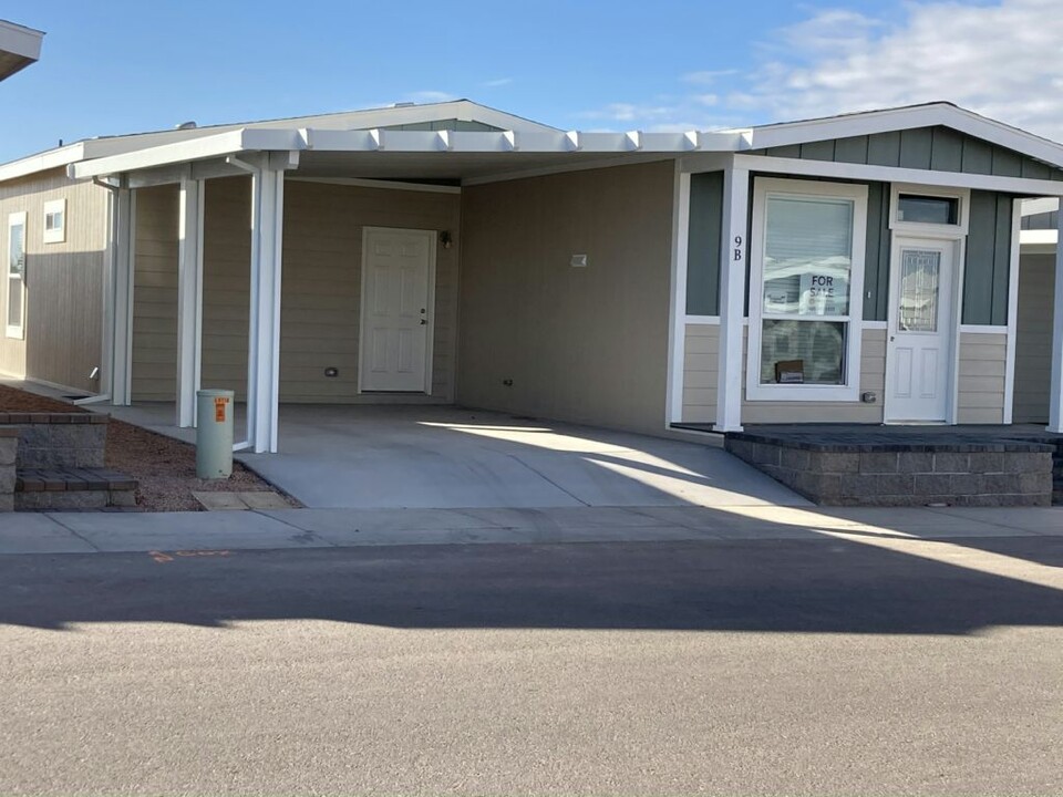 2206 S Ellsworth Rd in Mesa, AZ - Building Photo