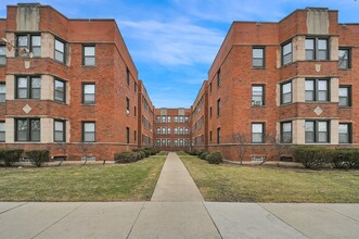10627-33 S. Hale Ave in Chicago, IL - Foto de edificio - Building Photo