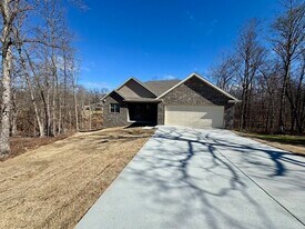 12 Beneraird Ln in Bella Vista, AR - Building Photo