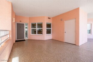 265 Barefoot Beach Blvd in Bonita Springs, FL - Building Photo
