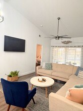 654 Capistrano Ct in Largo, FL - Building Photo - Building Photo