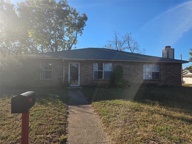 6000 Maple Springs Dr in Arlington, TX - Building Photo - Building Photo