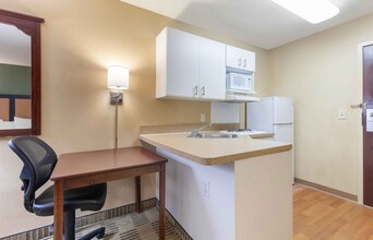 Furnished Studio - Gaithersburg in Gaithersburg, MD - Building Photo - Building Photo