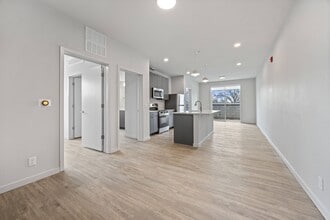 The Cooper in Lakewood, CO - Foto de edificio - Building Photo