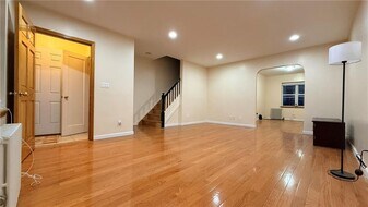 148-03 61st Rd in Queens, NY - Building Photo