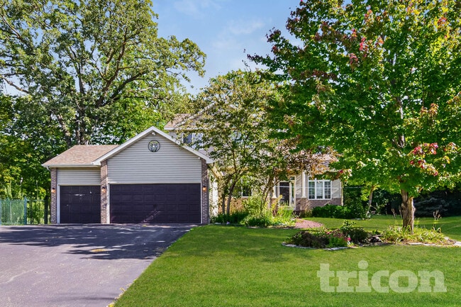 property at 2207 Raspberry Ct