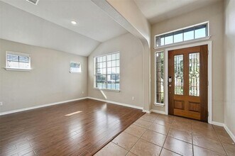 10716 Desert Willow Loop in Austin, TX - Building Photo - Building Photo