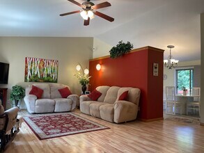 6128 Jeffers Dr in Madison, WI - Building Photo - Building Photo