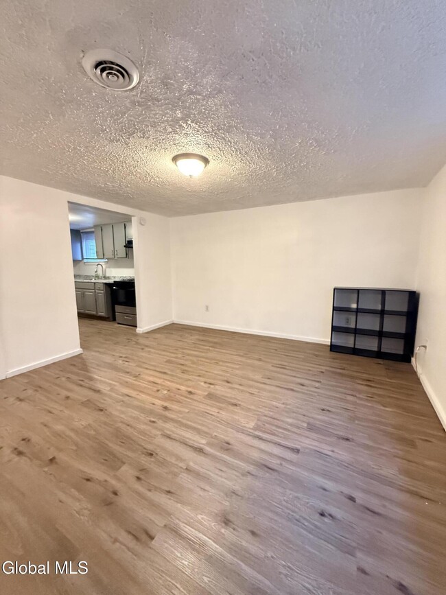 1126 Broadway in Rensselaer, NY - Building Photo - Building Photo
