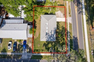 828 Ballard St in Altamonte Springs, FL - Foto de edificio - Building Photo