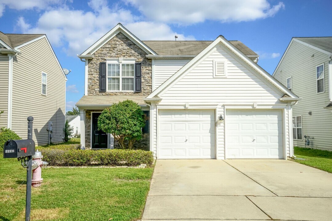 2034 Groundwater Pl in Raleigh, NC - Building Photo