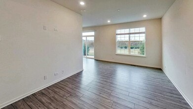 2009 Stuttle Rd in Batavia, IL - Building Photo - Building Photo