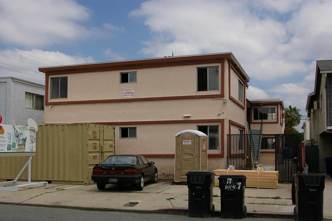 4479 Marlborough Ave in San Diego, CA - Building Photo - Building Photo