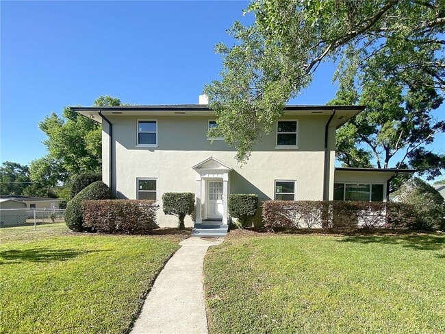 737 Carlton Ave