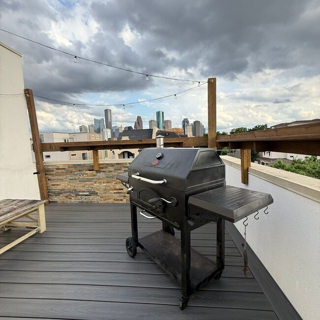 property at 1224 Summer St