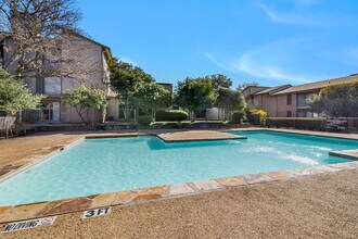 Christina Lakes West in Halliday, ND - Building Photo - Building Photo