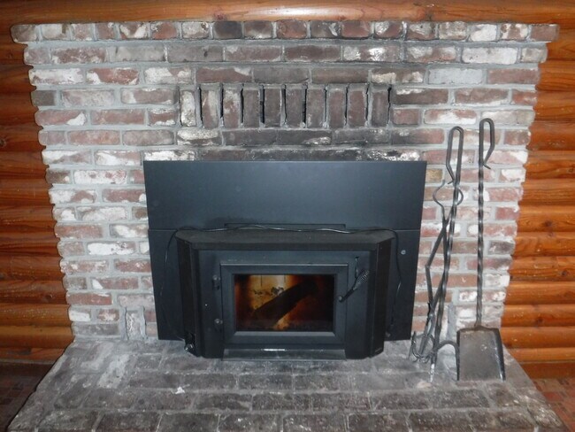 8620 Loch Levon Ave in Kings Beach, CA - Building Photo - Building Photo
