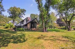 property at 112 Kingsbury Rd