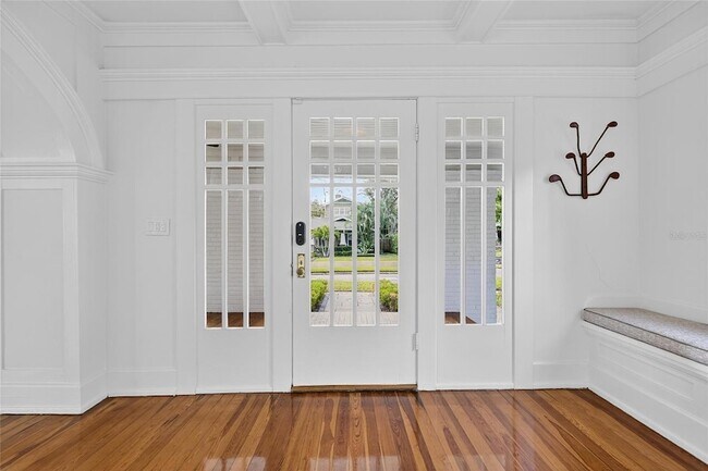 3003 W Harbor View Ave in Tampa, FL - Foto de edificio - Building Photo