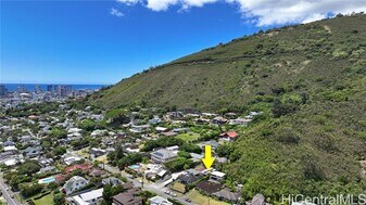 2558 Ferdinand Ave in Honolulu, HI - Building Photo