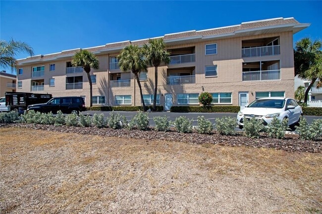 3100 Gulf Blvd in Belleair Beach, FL - Building Photo - Building Photo