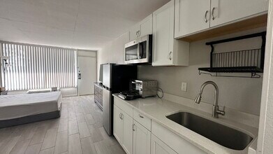 43420 US-27 in Davenport, FL - Building Photo - Building Photo