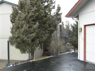 1133 Hidden Valley in Bend, OR - Building Photo - Building Photo