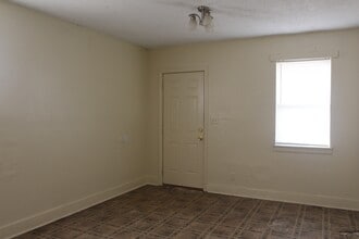 3403 Sweetbrier Rd in Albany, GA - Building Photo - Building Photo