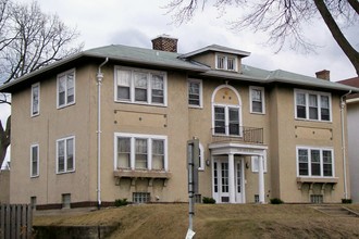 4209 Cedar Ave S in Minneapolis, MN - Building Photo - Building Photo