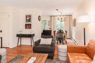 26 Finley St, Unit SI ID1302146P in Saratoga Springs, NY - Building Photo - Building Photo