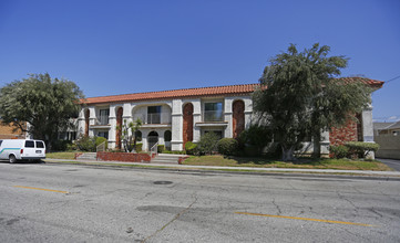 Casa De Lomita Apartments in Glendale, CA - Building Photo - Building Photo