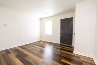 1318 N Piatt Ave in Wichita, KS - Building Photo - Building Photo