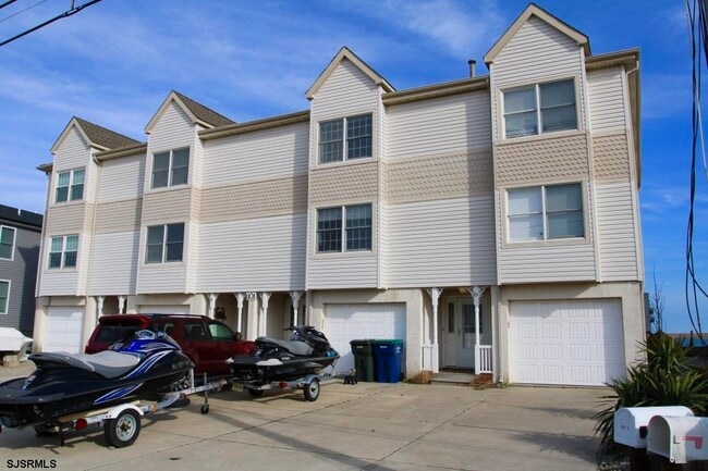 property at 1101 E Shore Dr