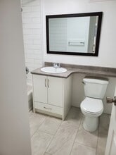 321 Agnes St in New Westminster, BC - Building Photo - Building Photo