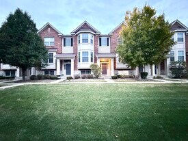 2911 Henley Ln in Naperville, IL - Building Photo