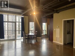 66 Bay St S in Hamilton, ON - Building Photo - Building Photo