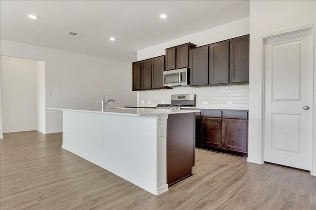 816 Mallow Rd in Leander, TX - Building Photo - Building Photo