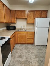 204 Hook St, Unit 2-11 in Mars, PA - Foto de edificio - Building Photo