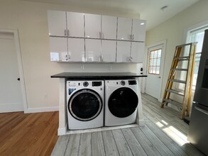 132 Buttonwood St in Boston, MA - Building Photo - Building Photo