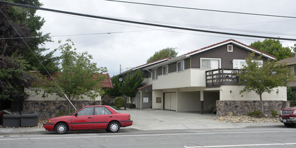 2255 Fairway Dr in San Leandro, CA - Building Photo - Building Photo