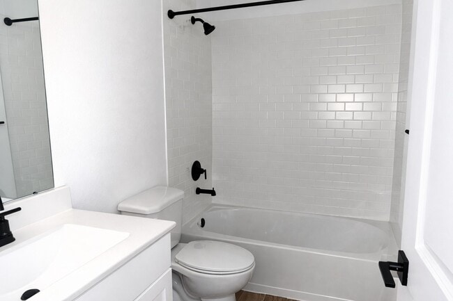 property at 8438 Bay Rdg Cir