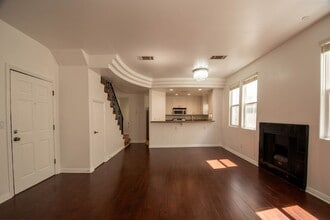 4259 Dixie Canyon Ave in Los Angeles, CA - Building Photo - Building Photo