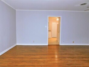 805 Emery St in Denton, TX - Building Photo - Building Photo