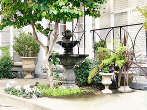 1119 N Sweetzer Ave, Unit 11 in West Hollywood, CA - Building Photo - Building Photo