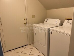 8761 Deer Creek Cir in Stockton, CA - Building Photo - Building Photo