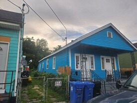 1725 Mandeville St in New Orleans, LA - Building Photo