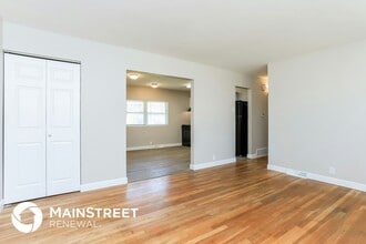 10310 Monarch Dr in St. Louis, MO - Building Photo - Building Photo