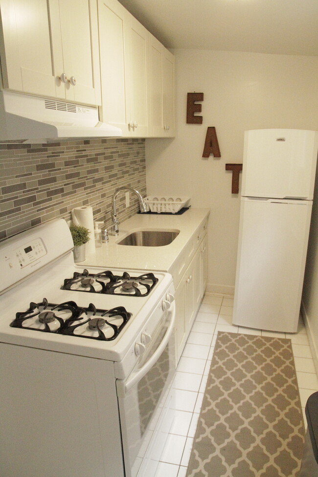 1609 Rodman St in Philadelphia, PA - Building Photo - Building Photo