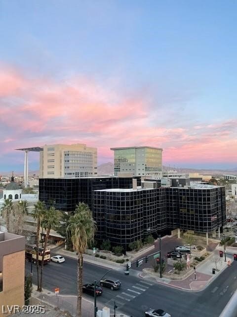 353 E Bonneville Ave in Las Vegas, NV - Building Photo - Building Photo