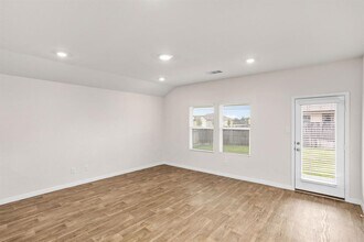 1421 Havelock Wy in Lockhart, TX - Building Photo - Building Photo